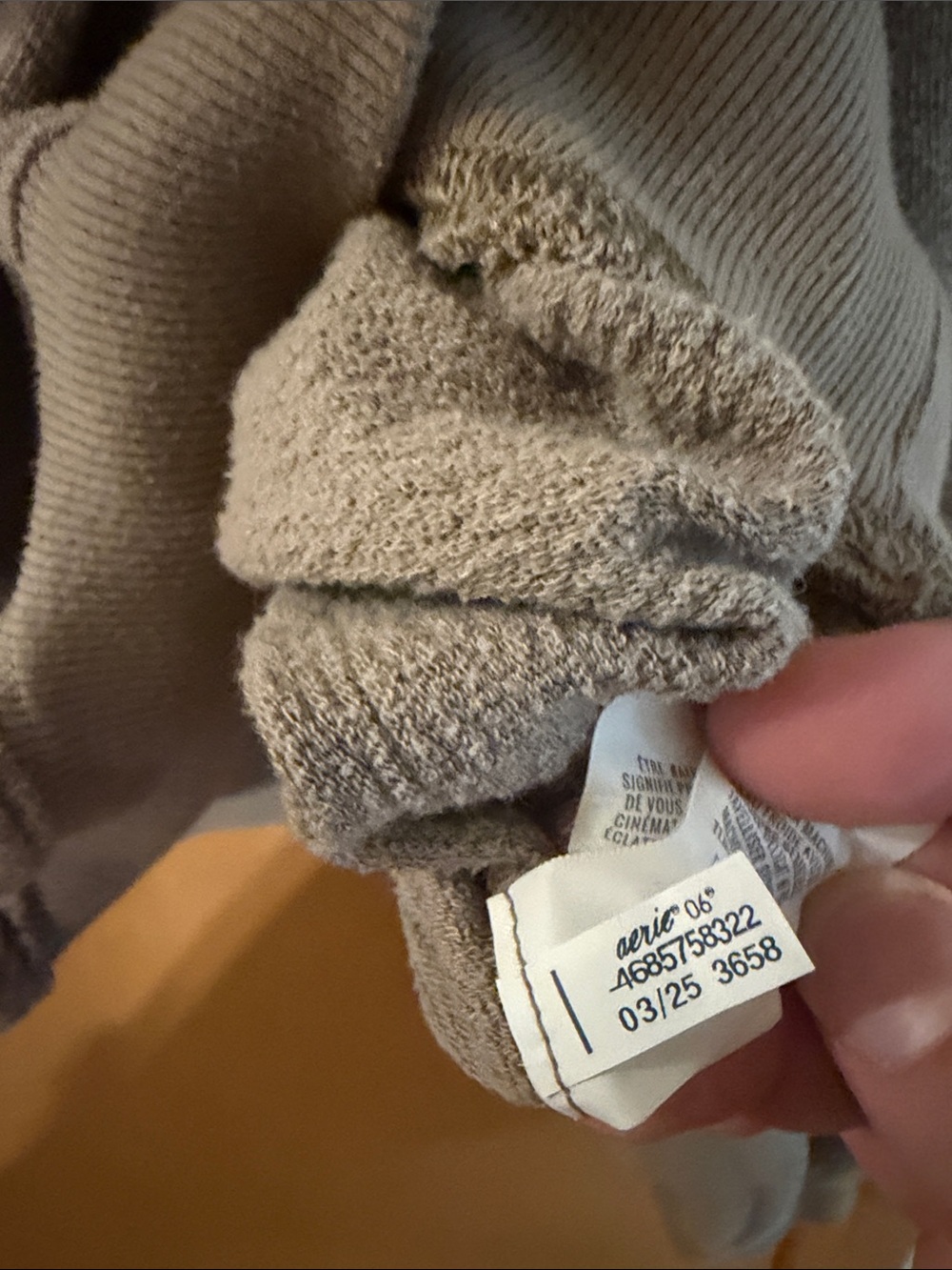 Aerie Women’s Henley Pullover Button Collar Sweatshirt Taupe Gray Size XL - Picture 8 of 9